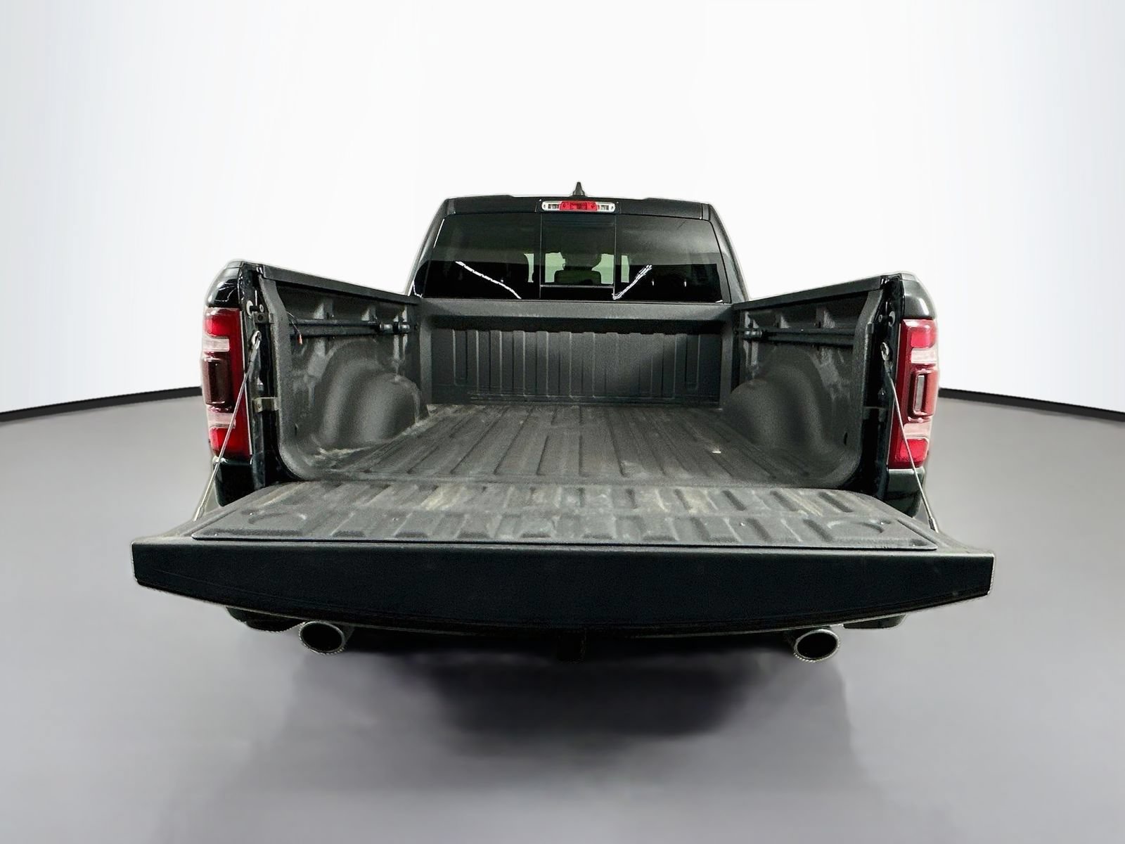 Used 2021 RAM 1500 Laramie AWD/4WD image 29