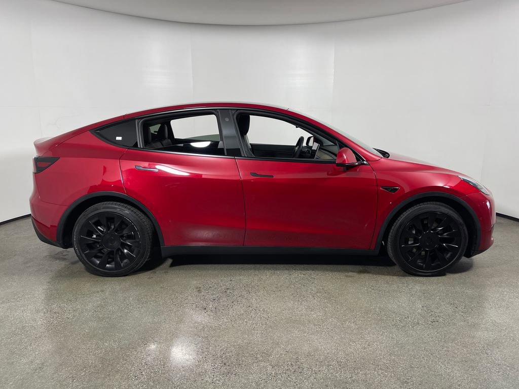Used 2021 Tesla Model Y Long Range AWD/4WD image 2