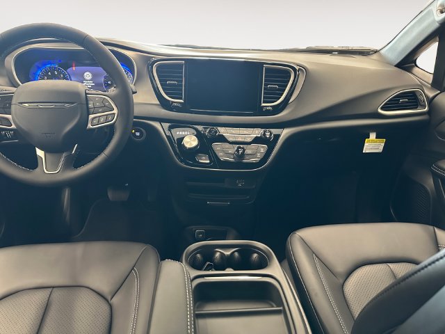 New 2027 Chrysler Pacifica LX FWD image 10