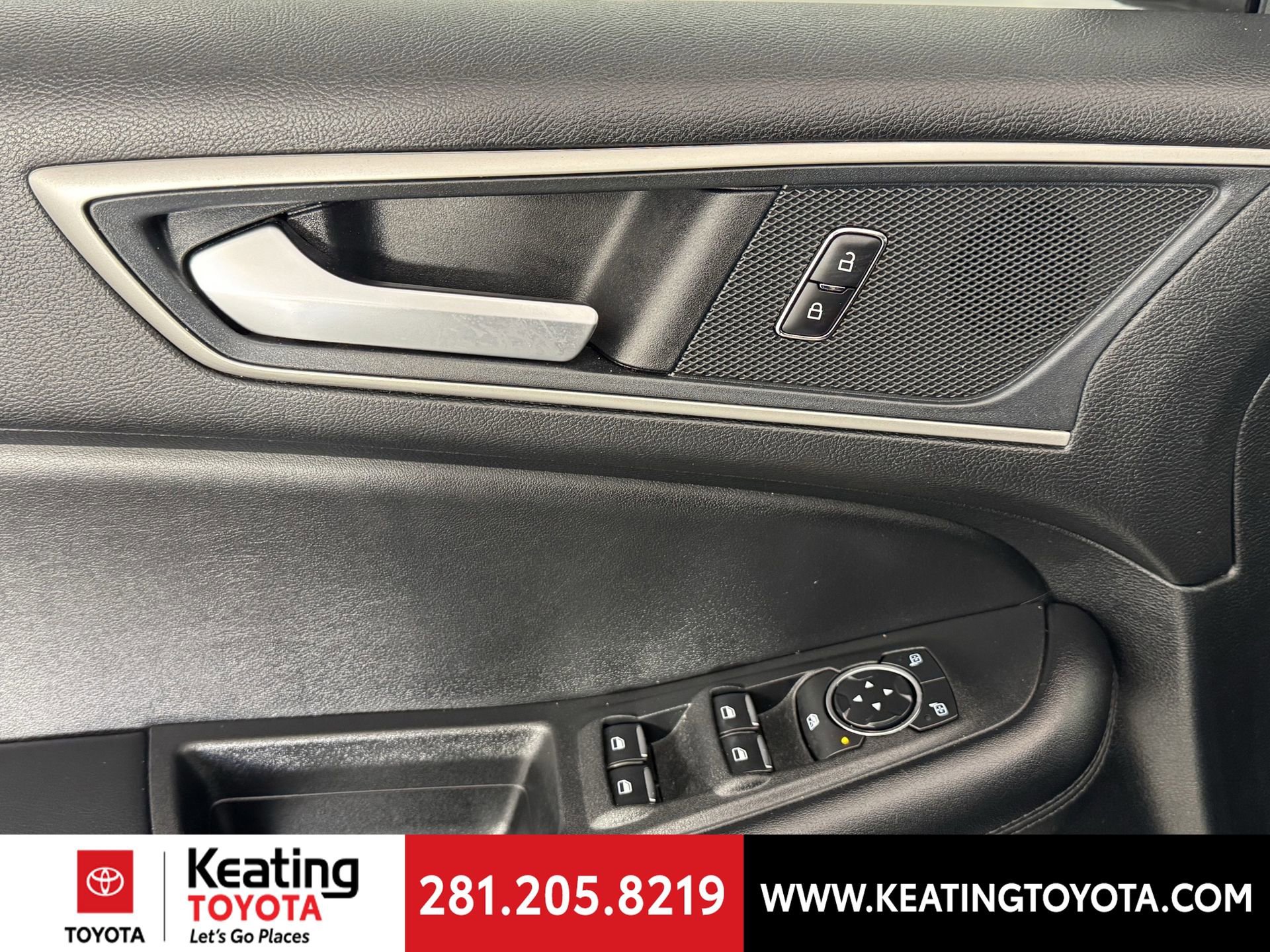 Used 2024 Ford Edge SEL image 12