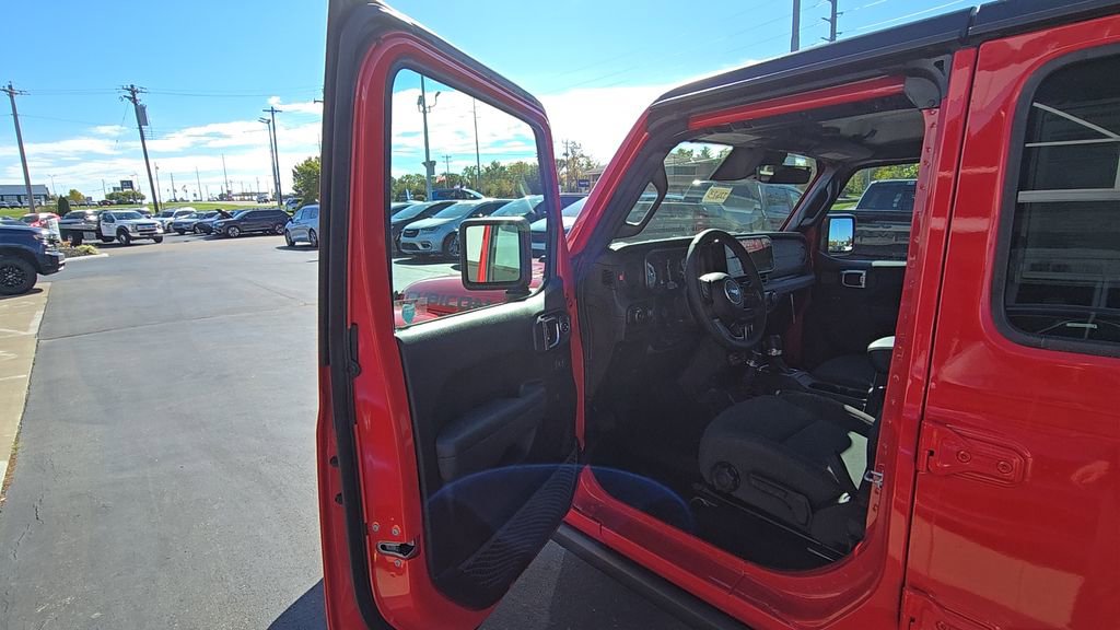 New 2026 Jeep Wrangler Unlimited Rubicon image 14