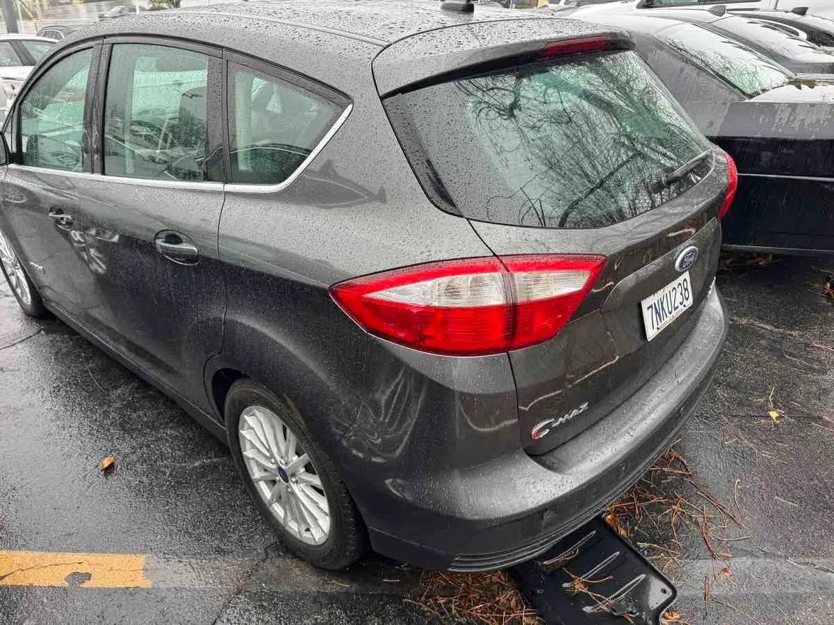 Used 2015 Ford C-MAX SEL w/ Equipment Group 302A FWD image 5
