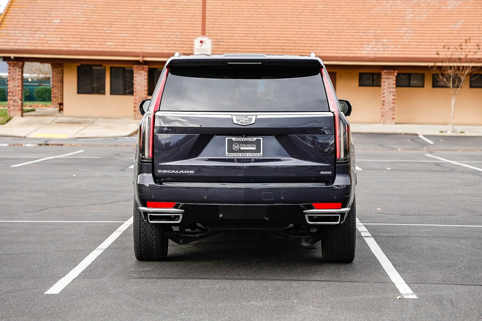 Used 2022 Cadillac Escalade ESV Luxury image 30
