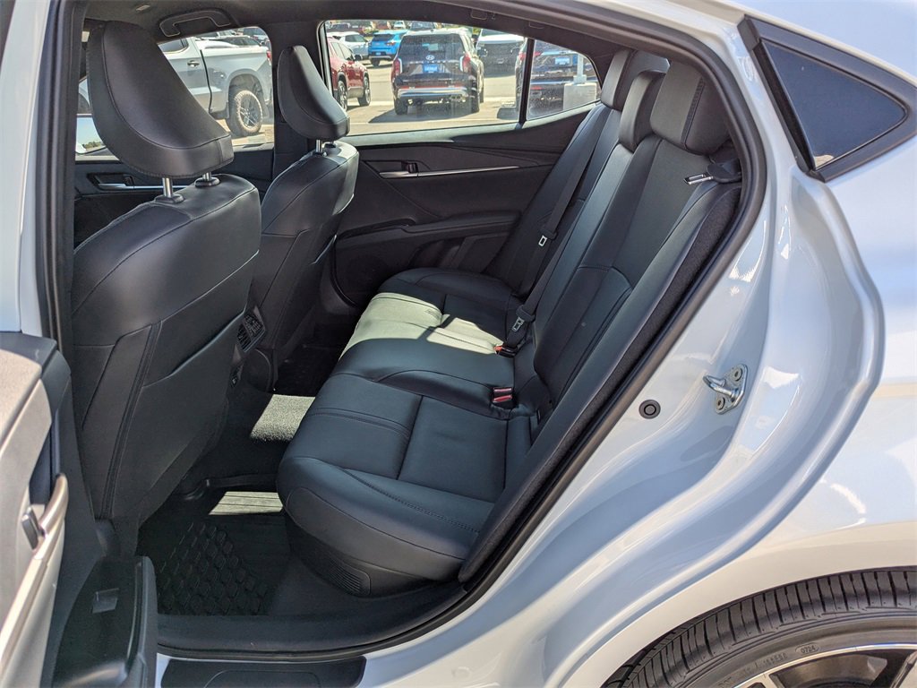 Used 2025 Toyota Camry XSE image 30