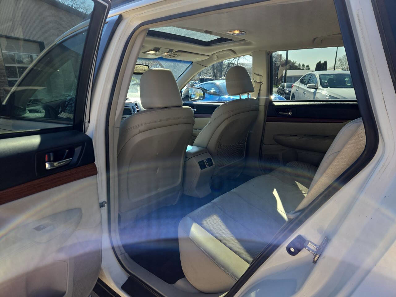 Used 2013 Subaru Outback 2.5i Limited AWD/4WD image 18