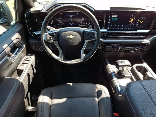 Used 2026 Chevrolet Silverado 1500 LTZ w/ Technology Package AWD/4WD image 12