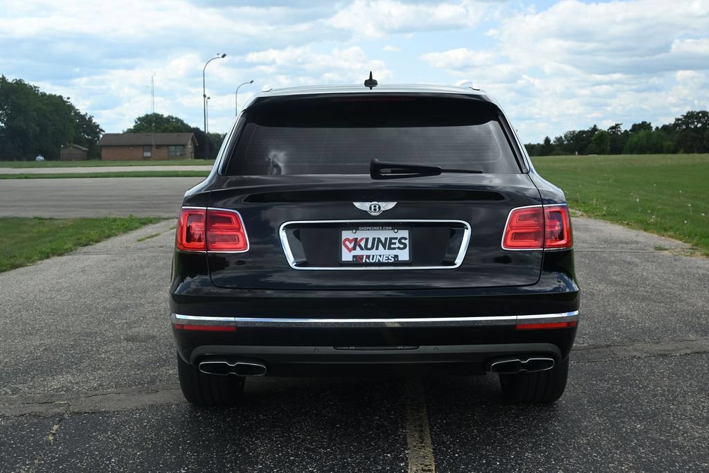Used 2020 Bentley Bentayga AWD/4WD image 12