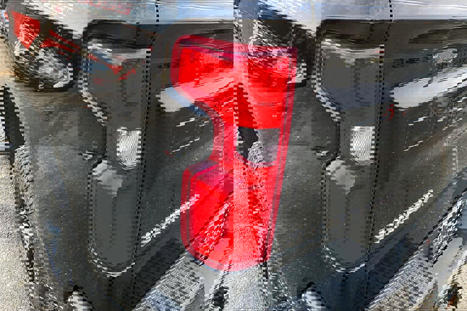 Used 2021 Chevrolet Silverado 1500 LT Trail Boss w/ Convenience Package II image 27