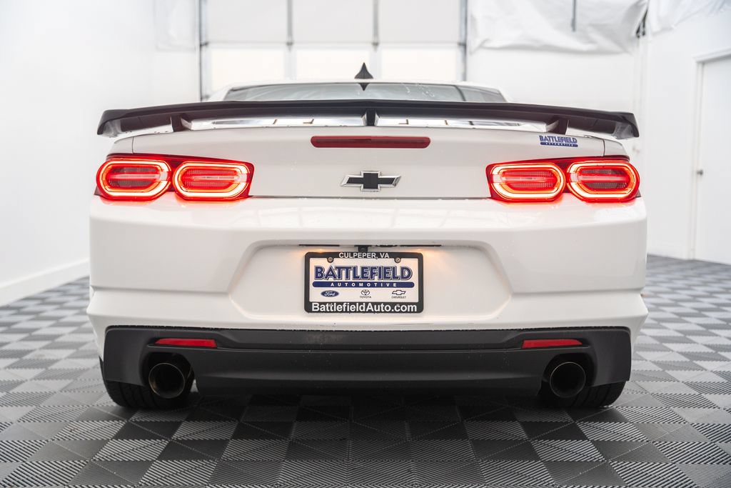 Used 2023 Chevrolet Camaro LT RWD image 6