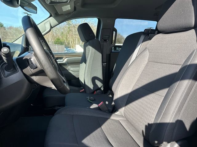 Used 2025 Chevrolet Silverado 1500 LT AWD/4WD image 38