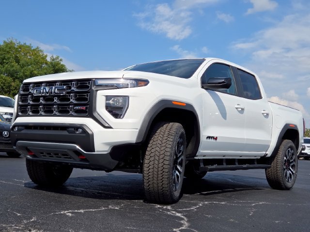 New 2026 GMC Canyon AT4 w/ AT4 Premium Package AWD/4WD image 12