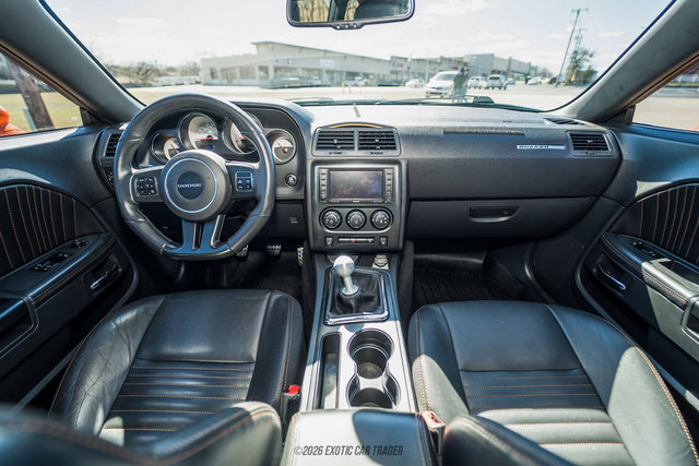 Used 2014 Dodge Challenger R/T RWD image 28