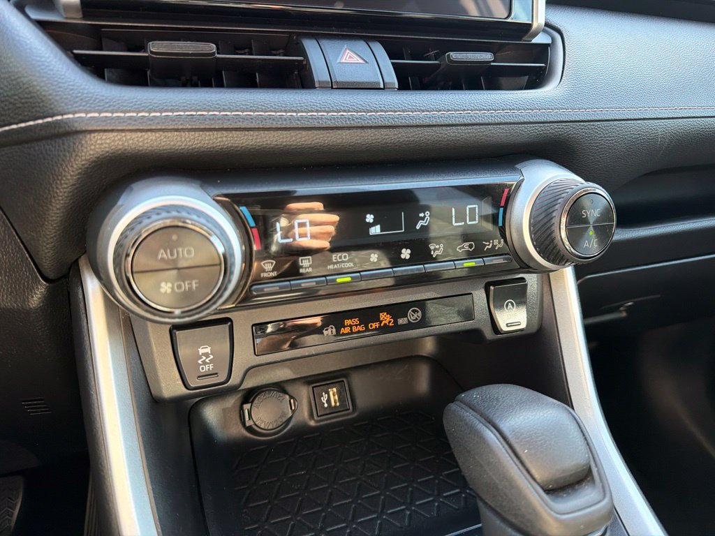 Used 2024 Toyota RAV4 XLE FWD image 12
