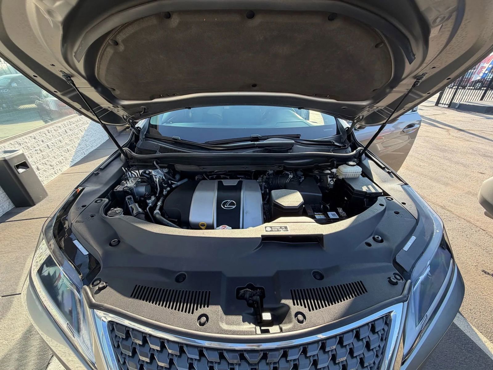 Used 2020 Lexus RX 350L Premium w/ Premium Package image 19