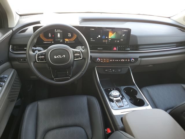 Certified 2025 Kia Carnival EX FWD image 12