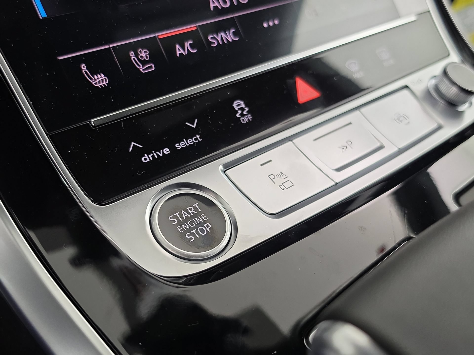 New 2026 Audi Q8 Prestige AWD/4WD image 27