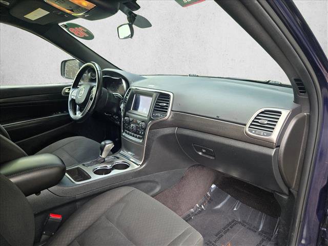 Used 2018 Jeep Grand Cherokee Laredo image 20