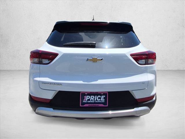 Used 2024 Chevrolet TrailBlazer LT w/ LT Cold Weather Package FWD image 7