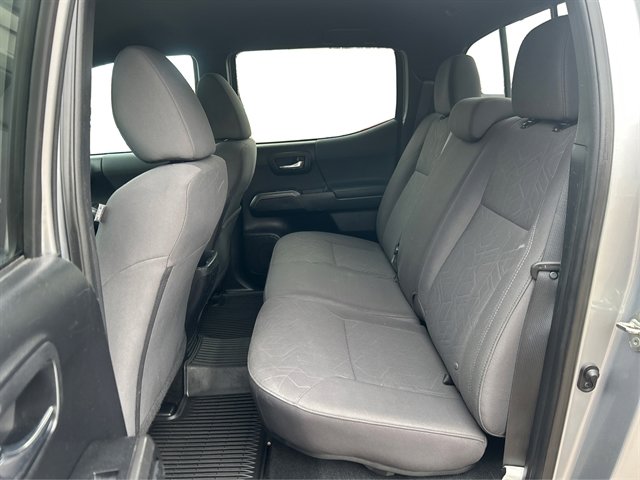 Used 2019 Toyota Tacoma TRD Off-Road w/ Technology Package image 11