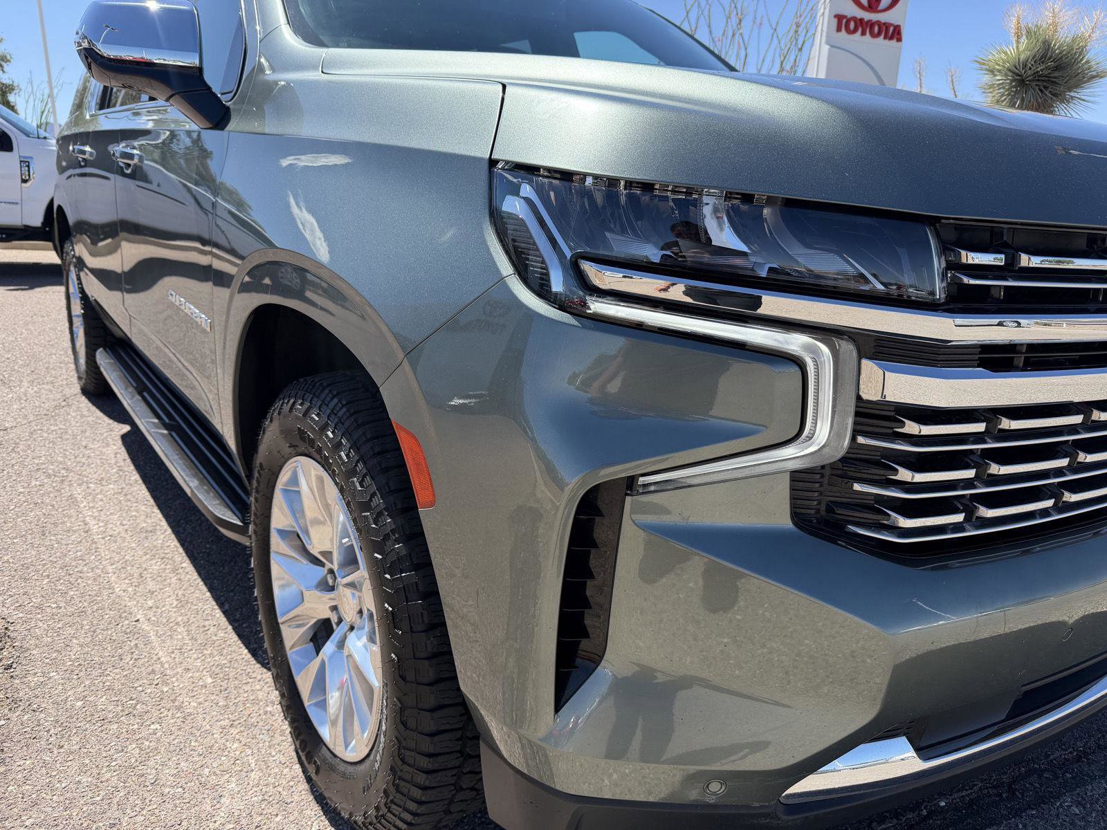 Used 2023 Chevrolet Suburban Premier RWD image 14