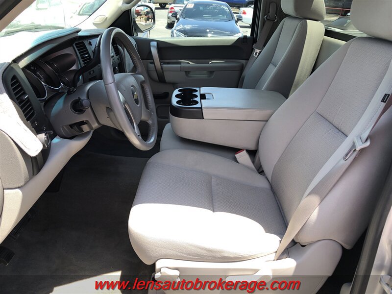 Used 2012 Chevrolet Silverado 1500 LT RWD image 11