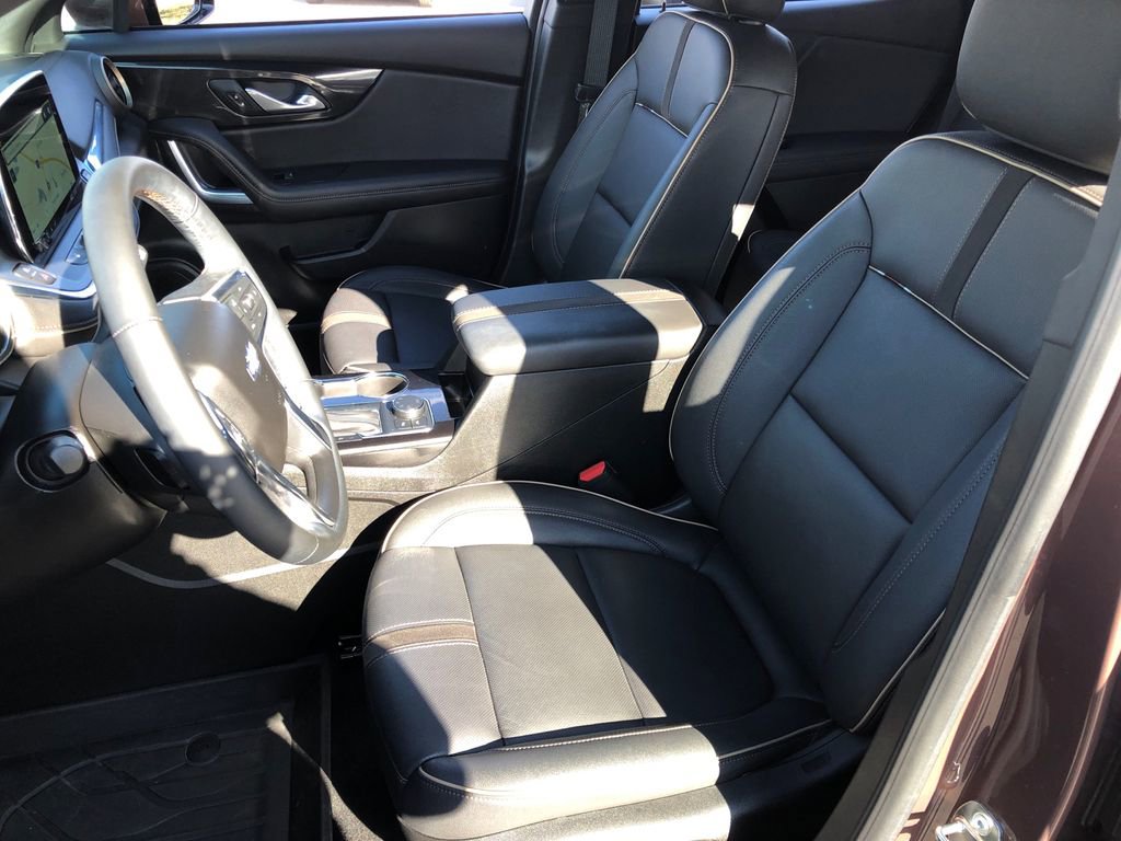 Used 2023 Chevrolet Blazer Premier image 18
