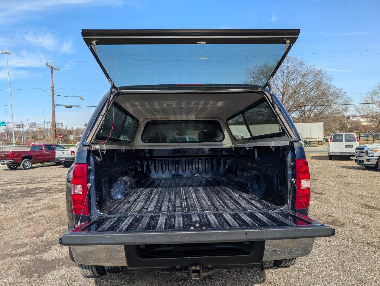 Used 2010 GMC Sierra 3500 SLT image 18