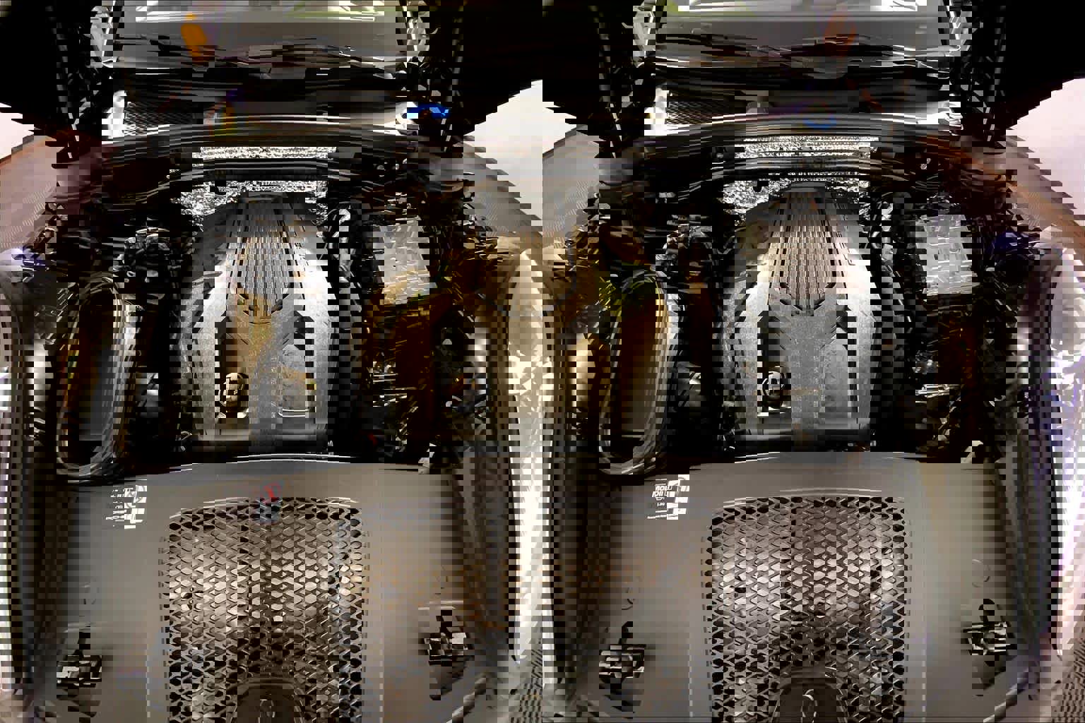 Used 2025 Porsche Macan image 32