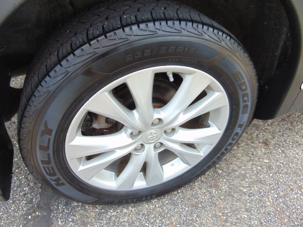 Used 2014 Toyota RAV4 Limited AWD/4WD image 28