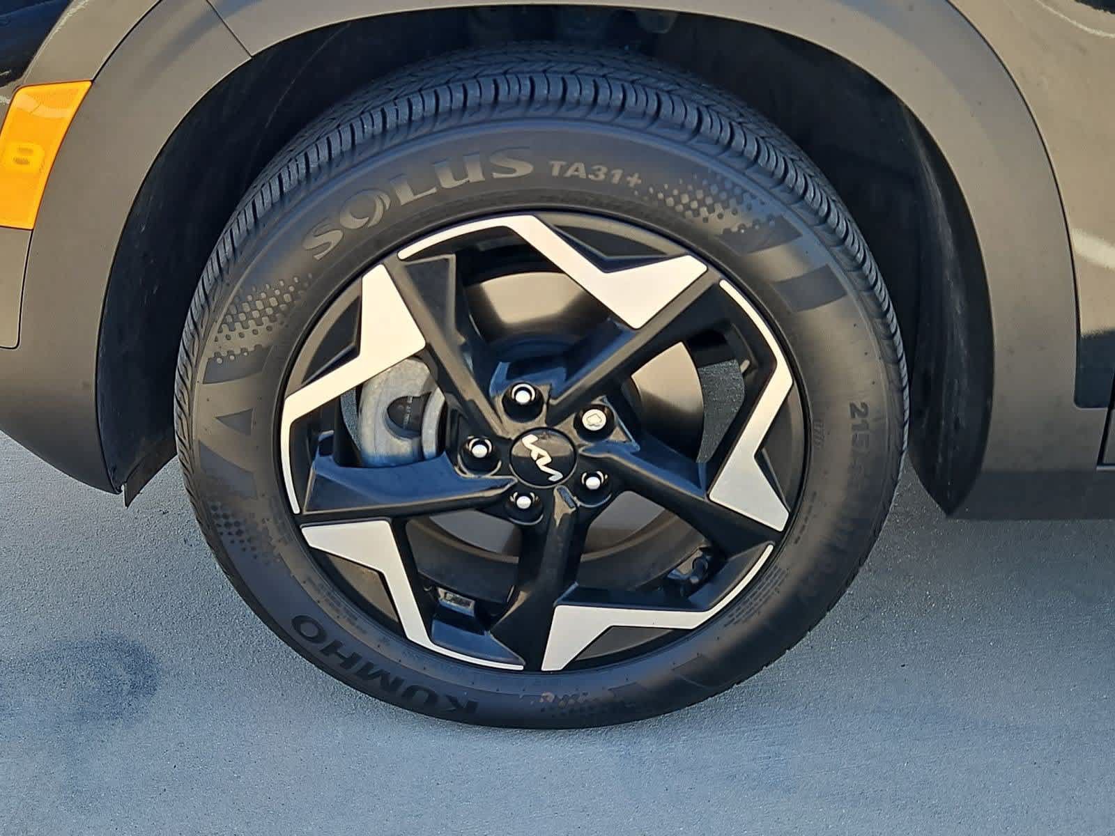 Certified 2024 Kia Seltos EX AWD/4WD image 13