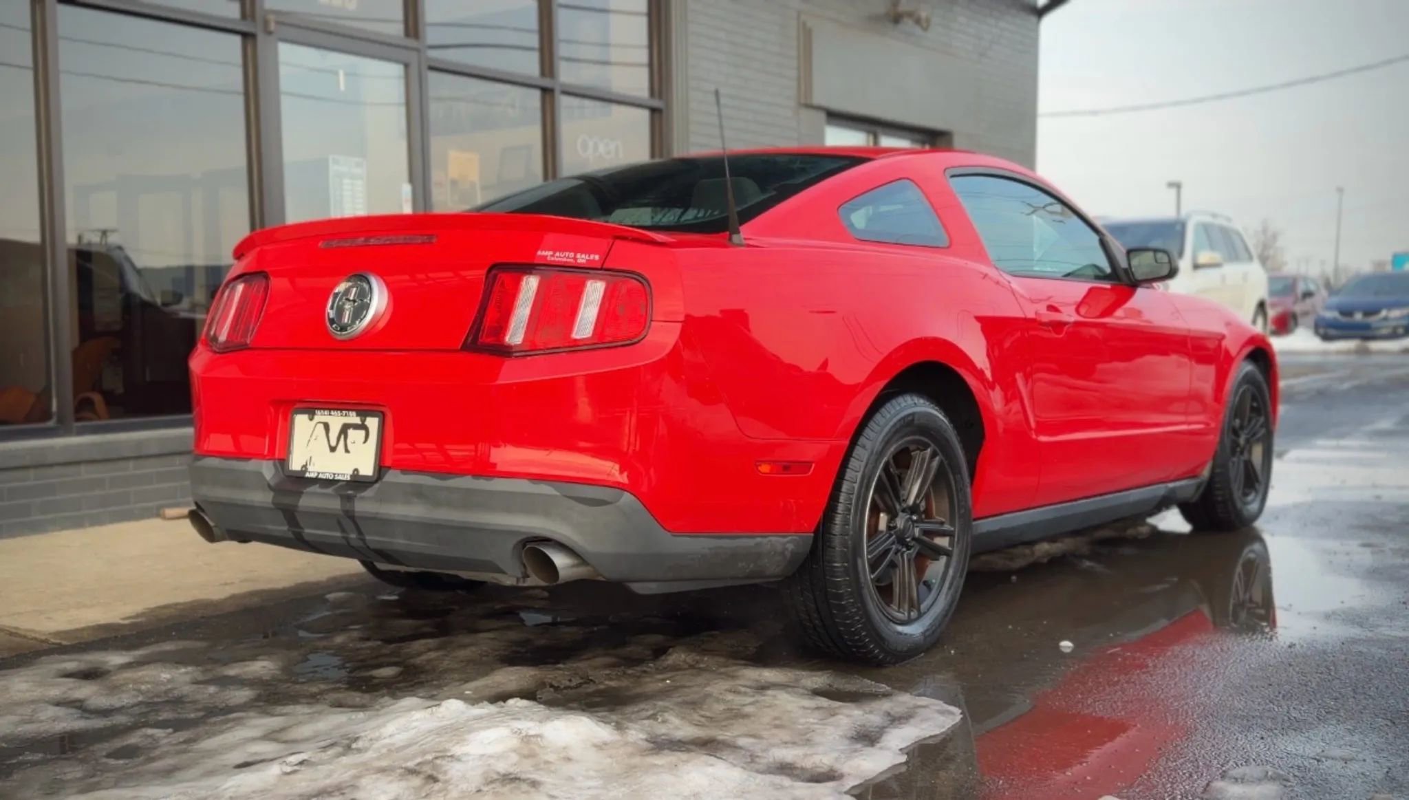 Used 2012 Ford Mustang Coupe image 2