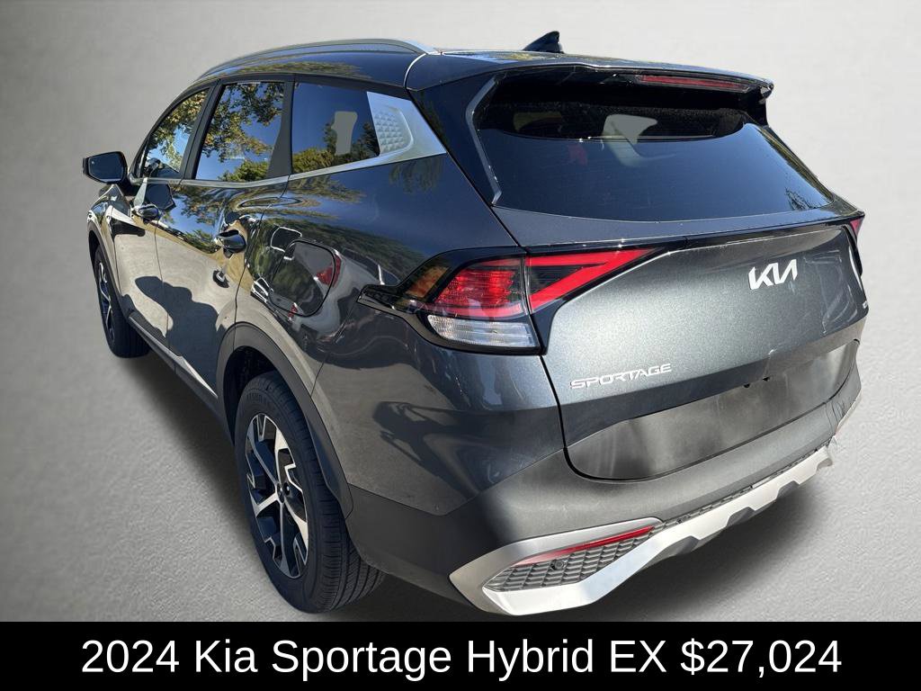 Used 2024 Kia Sportage EX AWD/4WD image 5