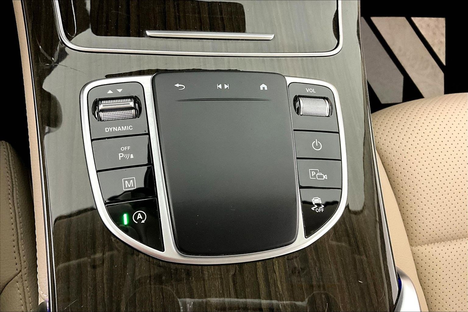 Used 2021 Mercedes-Benz GLC 300 4MATIC image 38