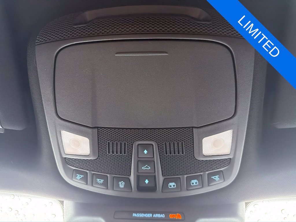 Used 2022 Ford Expedition Limited AWD/4WD image 19