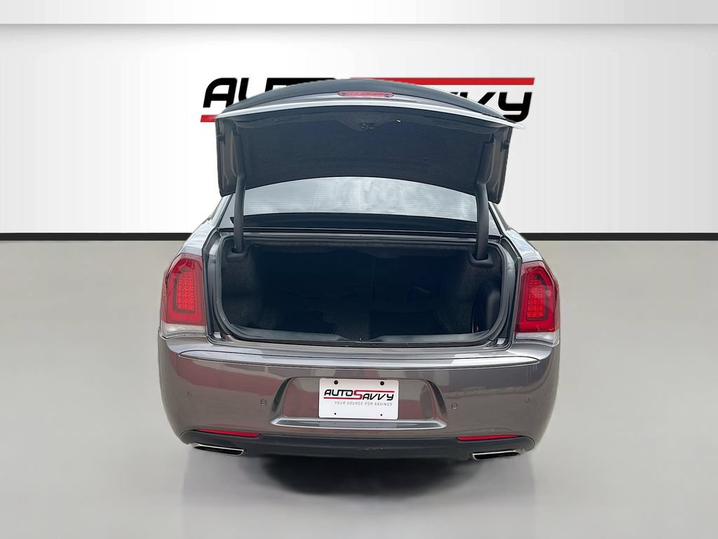Used 2023 Chrysler 300 S RWD image 28