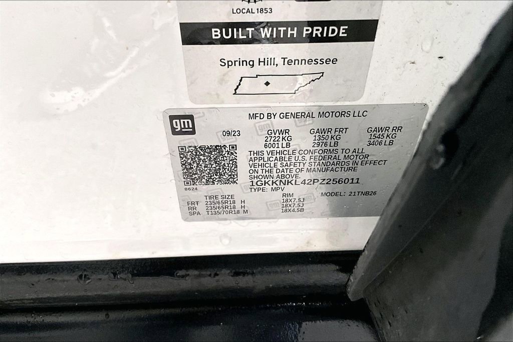 Used 2023 GMC Acadia SLE w/ LPO, Floor Liner Package FWD image 19