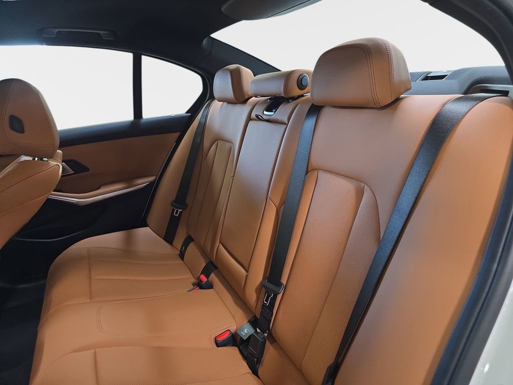 Used 2025 BMW 330i Sedan w/ Convenience Package image 14
