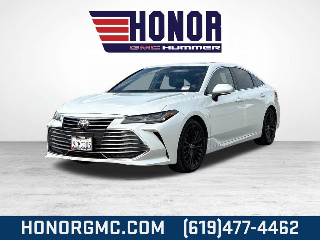 Used 2022 Toyota Avalon Limited image 8