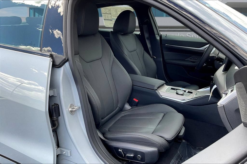 New 2026 BMW i4 xDrive40i w/ M Sport Package AWD/4WD image 28