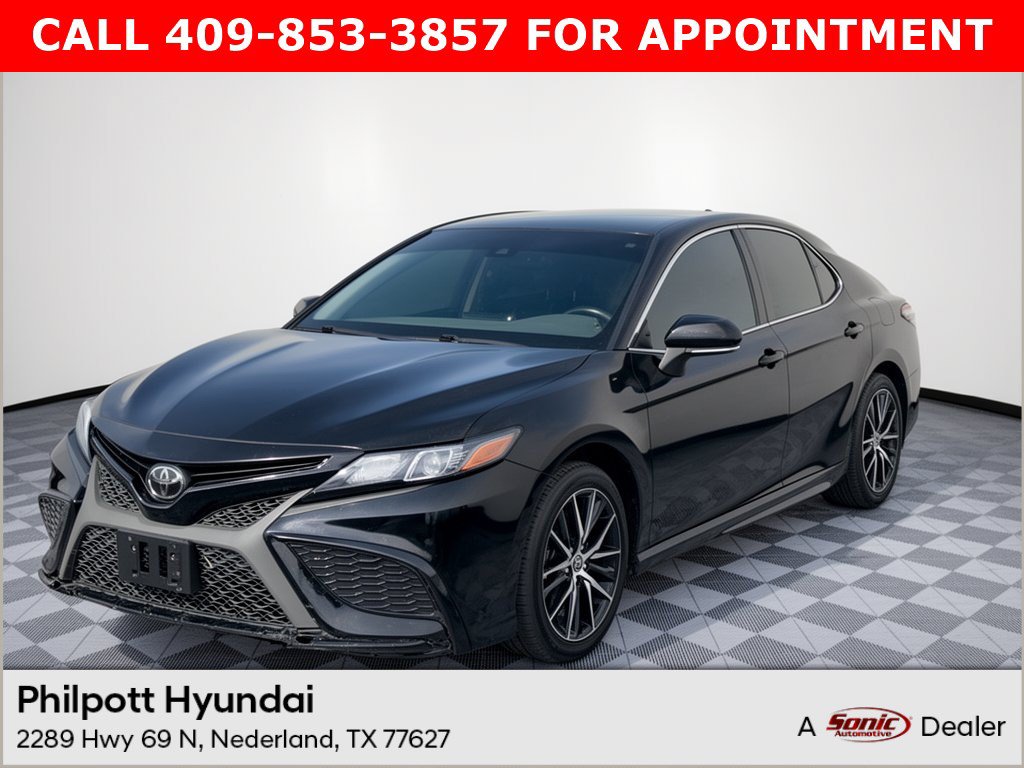 Used 2022 Toyota Camry SE