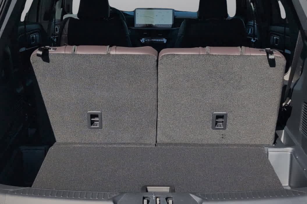 New 2025 Ford Explorer Platinum image 5