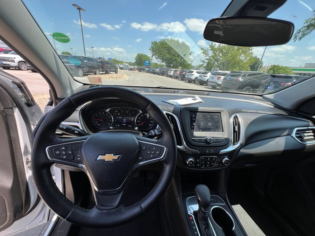 Used 2024 Chevrolet Equinox LT FWD image 37