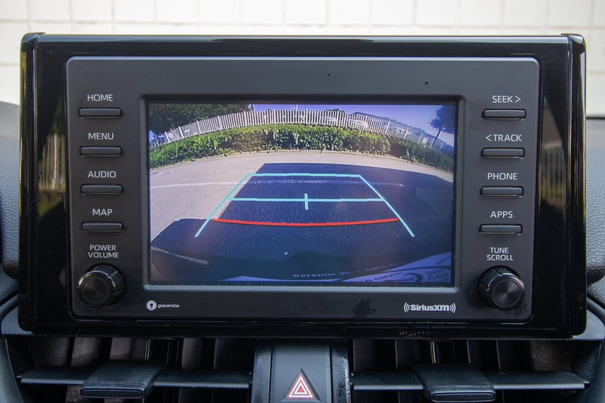 Used 2022 Toyota RAV4 LE FWD image 26