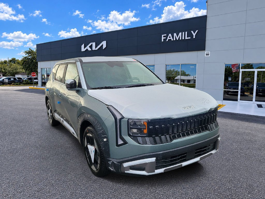 New 2027 Kia Seltos S FWD 360° Tour