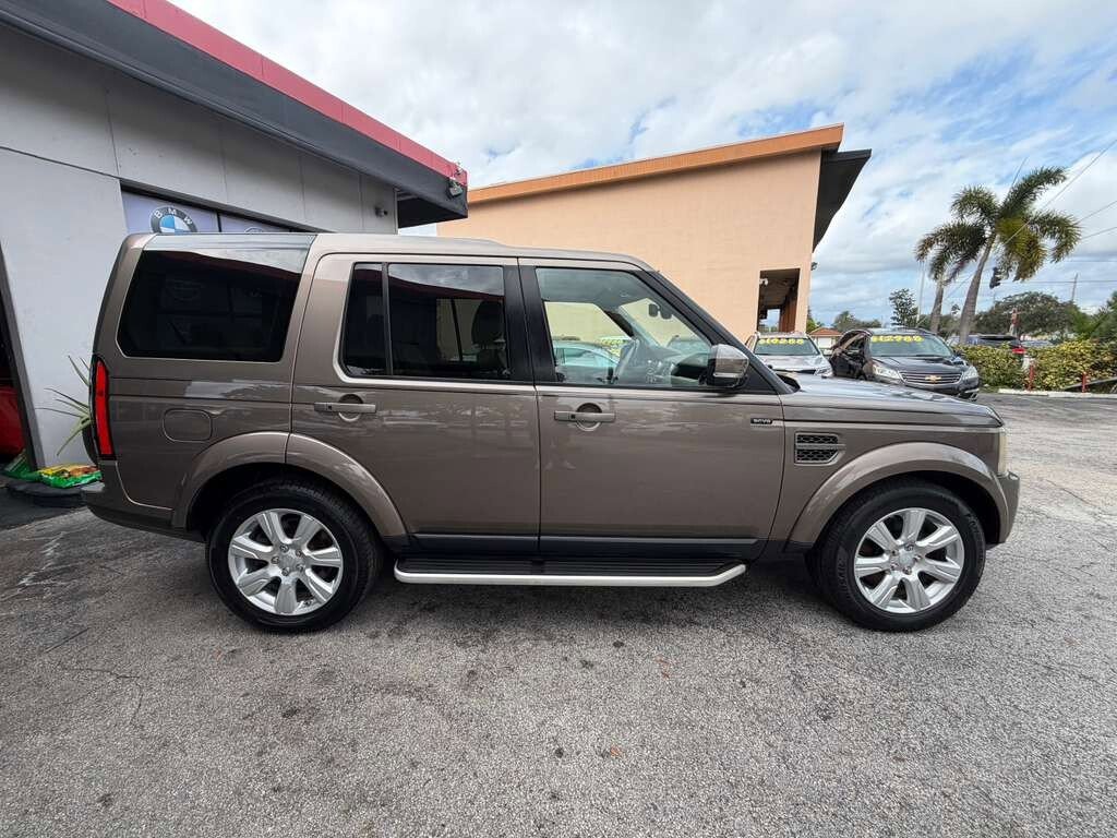 Used 2016 Land Rover LR4 HSE image 8
