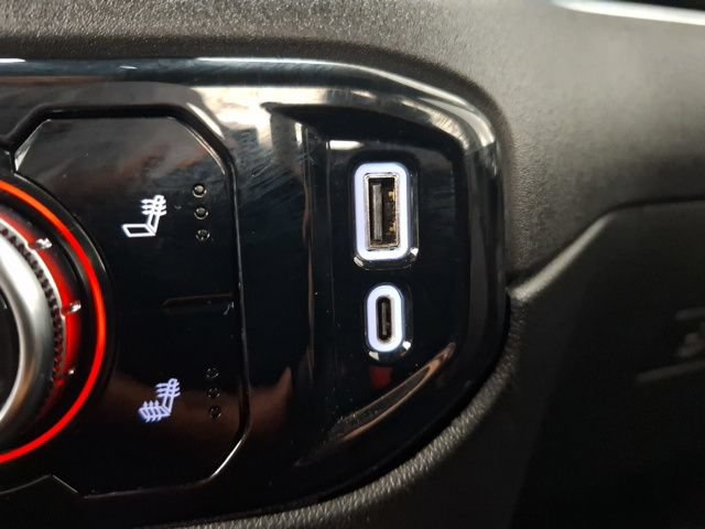 Used 2026 GMC Sierra 1500 SLT AWD/4WD image 32