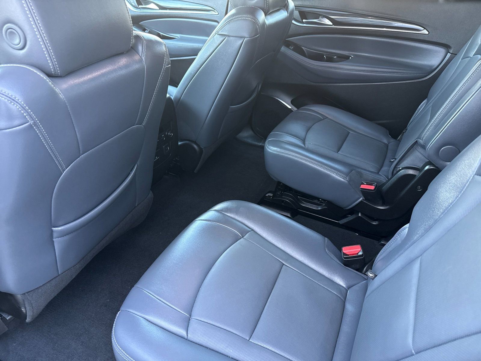 Used 2024 Buick Enclave Premium FWD image 11