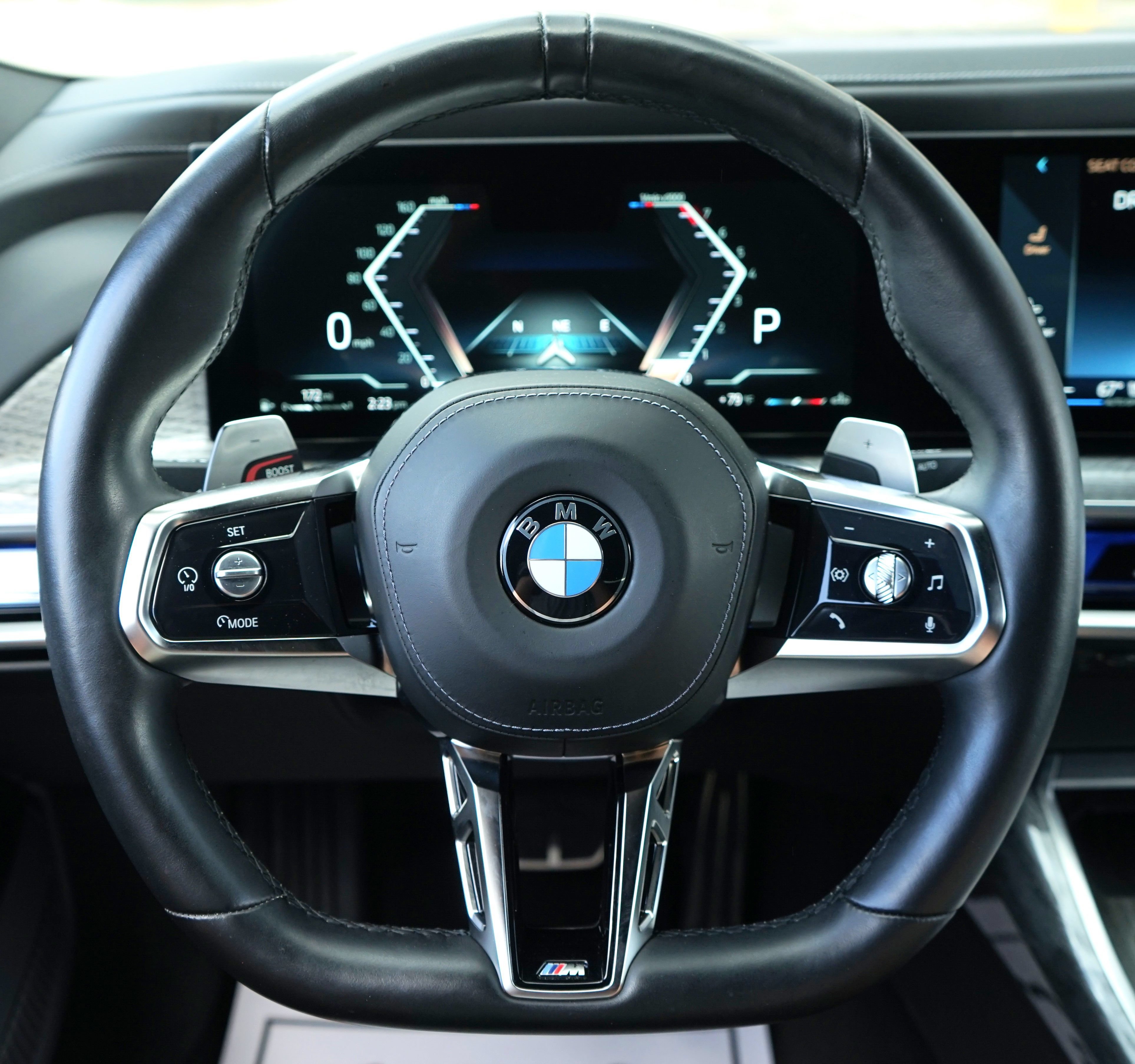 Used 2025 BMW 740i xDrive AWD/4WD image 17
