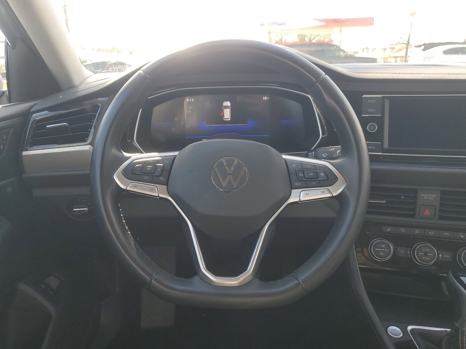 Used 2024 Volkswagen Jetta SE FWD image 12