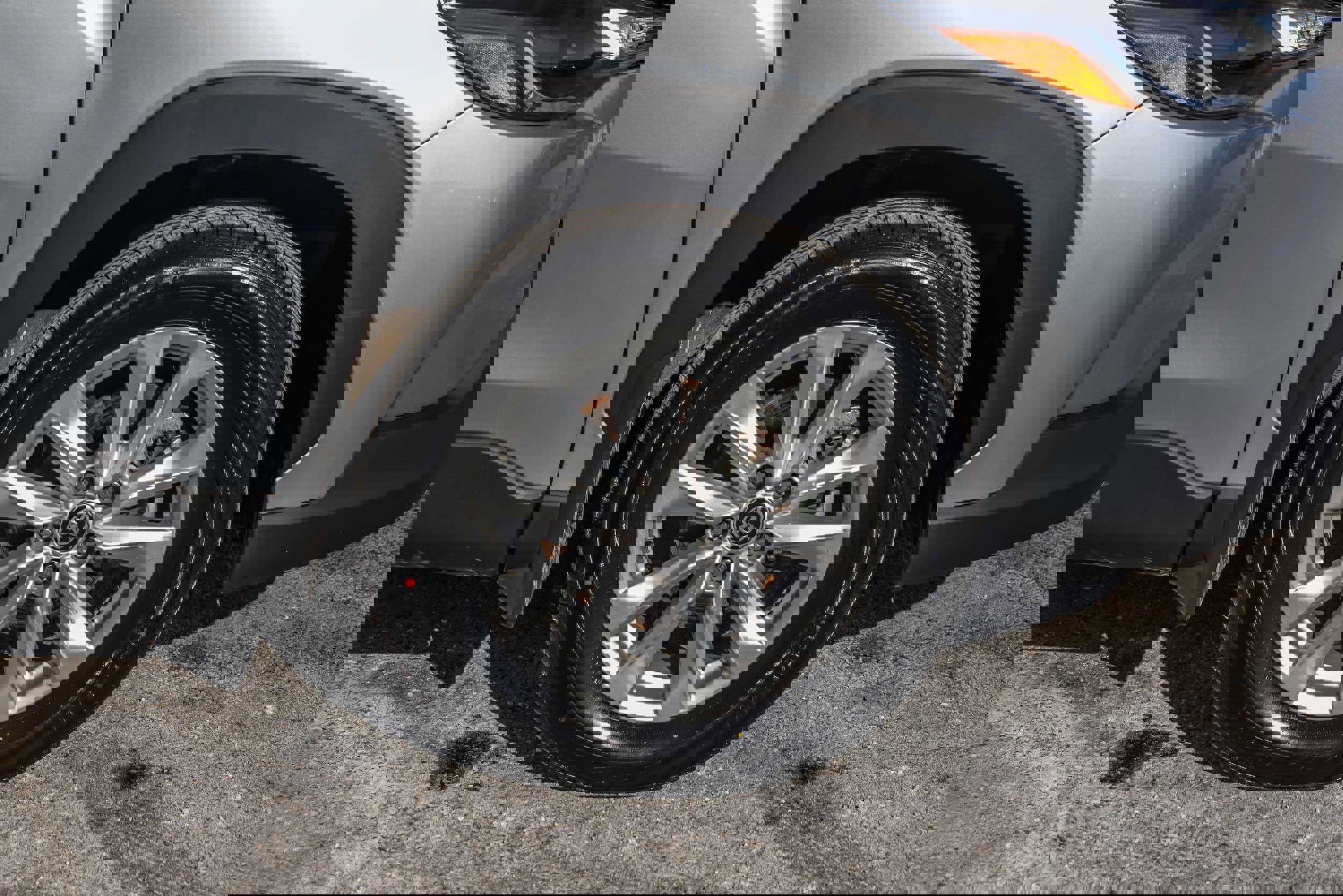 Certified 2023 Toyota Corolla Cross LE w/ Moonroof Package image 7